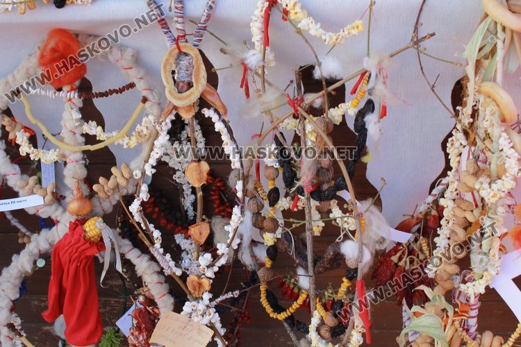 Над 130 бяха сурвачките, подадени за участие в конкурса