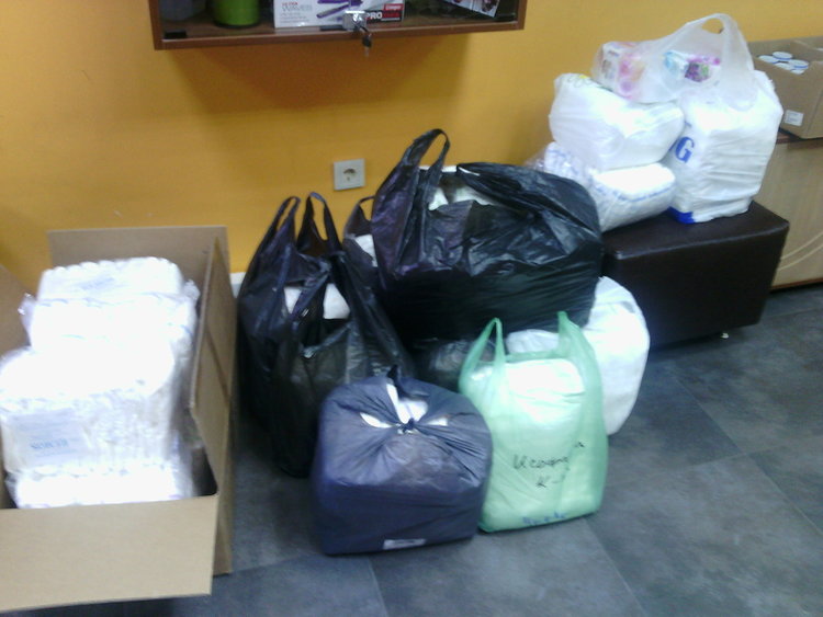 Клубът на руските съотечественици с дарение за деца в неравностойно положение  