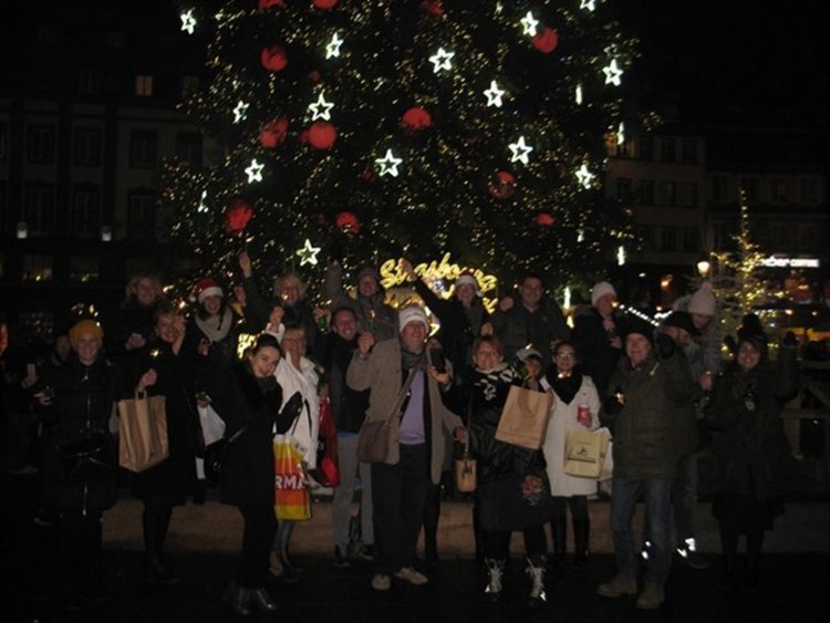 Войници охраняват коледните базари в Страсбург  