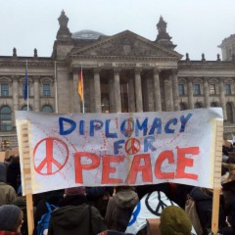 Хиляди се събраха в Берлин на митинги в подкрепа на Алепо