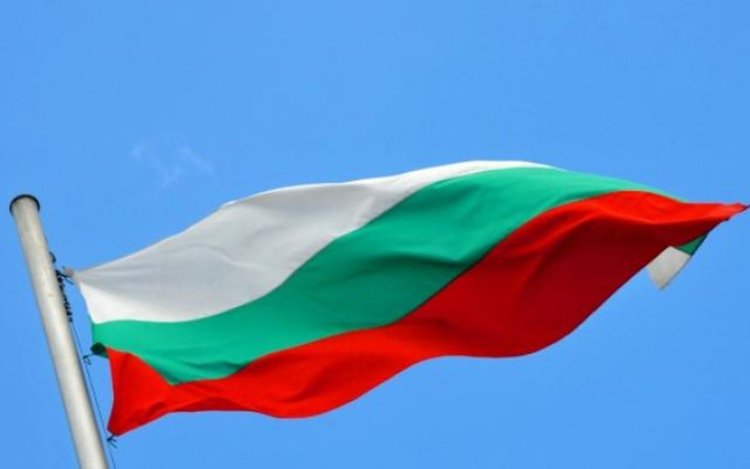 Развяват националния флаг в забавачките на Харманли 