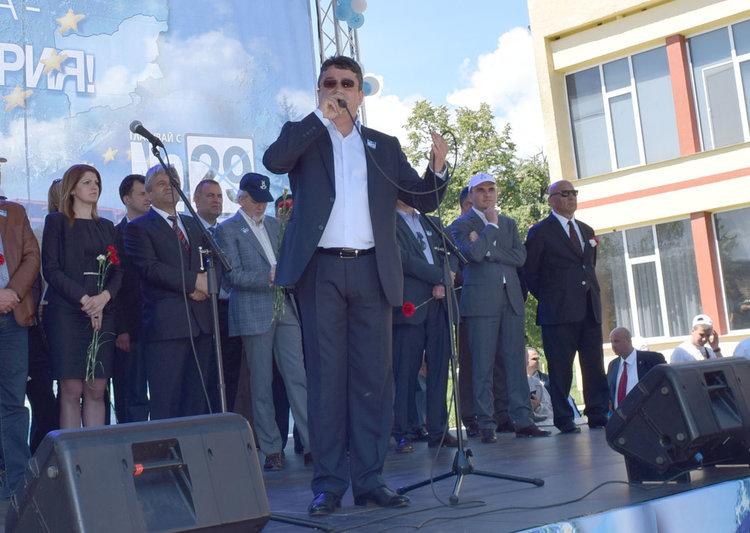 Международна организация подкрепи ДПС за агитацията на майчин език