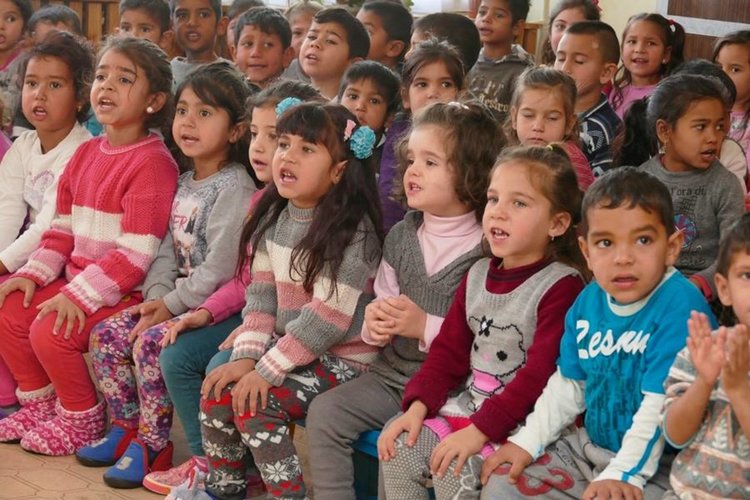 Децата от село Черна гора помогнаха за залавянето на Хитрана Мързелана