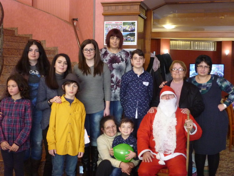 Чуден Коледен празник организира "Чисти сърца" за децата с увреждания в Смолян