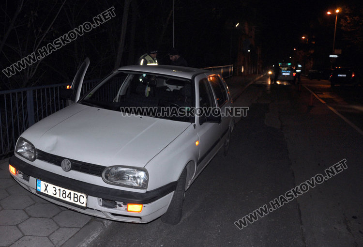 Голф блъсна 76-годишен до училище „Васил Левски“