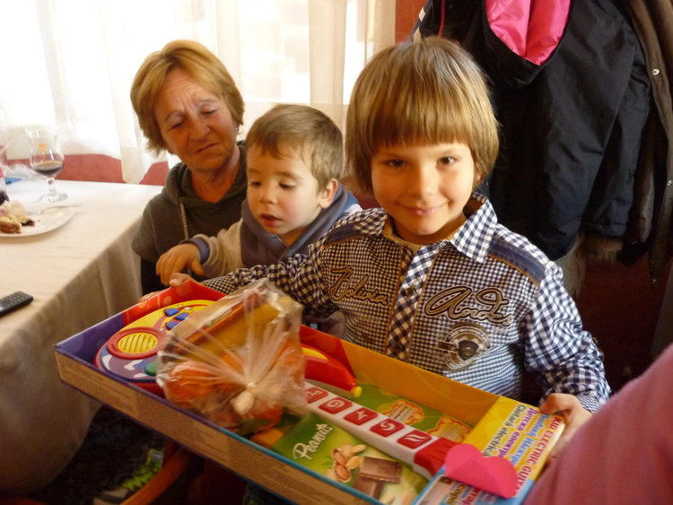 Чуден Коледен празник организира "Чисти сърца" за децата с увреждания в Смолян