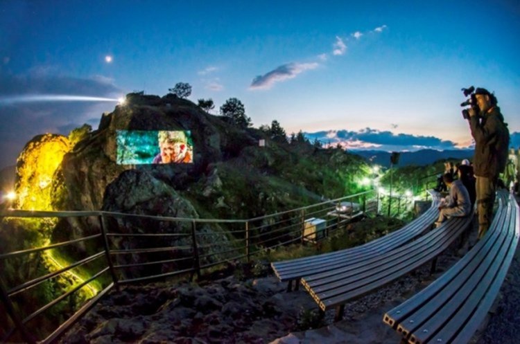 Смолян с отличие от първите награди за туризъм,учредени от министерството