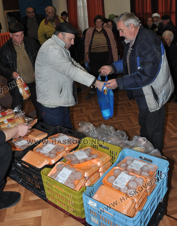Раздават 300 коледни пакета на диабетици, помощи вече само от един клуб