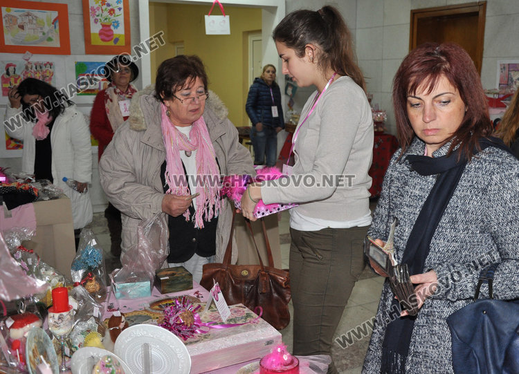 Нана Гладуиш: 1200 не успяват да преборят рака на гърдата всяка година