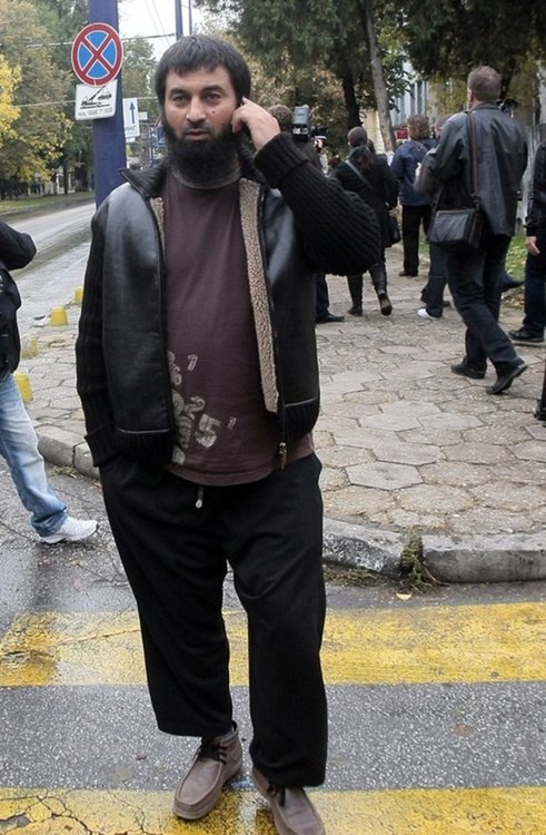 Фенове на Муса празнуват след ужаса в Берлин  