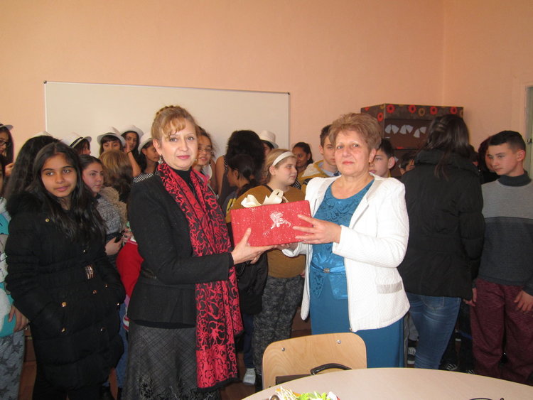 Бъдещи дизайнери ще се обучават в нов кабинет в "Кирил и Методий"