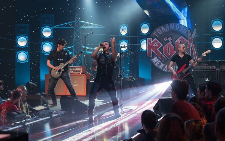 Different Highway свирят на площад &bdquo;Батенберг&ldquo; в новогодишния концерт