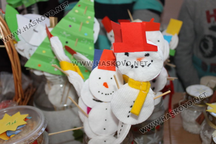 1 035 лв. набраха каравеловци в благотворителен базар за "Българската Коледа"
