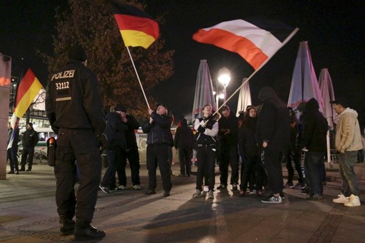 Протести срещу бежанците в Берлин