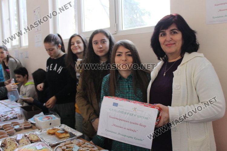 1 035 лв. набраха каравеловци в благотворителен базар за "Българската Коледа"