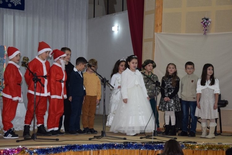 Традиционен коледно-новогодишен концерт се проведе в Ардино