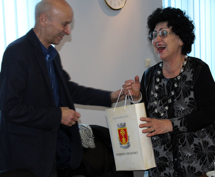 13 почетни граждани на Хасково при кмета Добри Беливанов