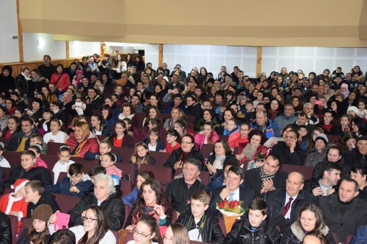 Традиционен коледно-новогодишен концерт се проведе в Ардино