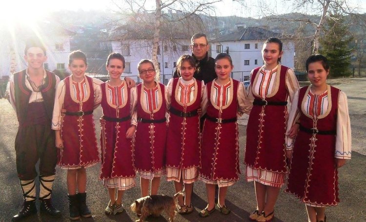 Коледно парти по проект „Твоят час” в Бял извор