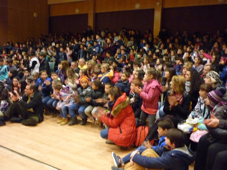 СУ „Св.св. Кирил и Методий” в Смолян награди свои таланти предколедно