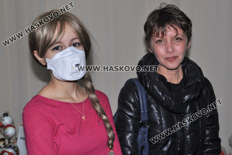 Ники с майка си Росица