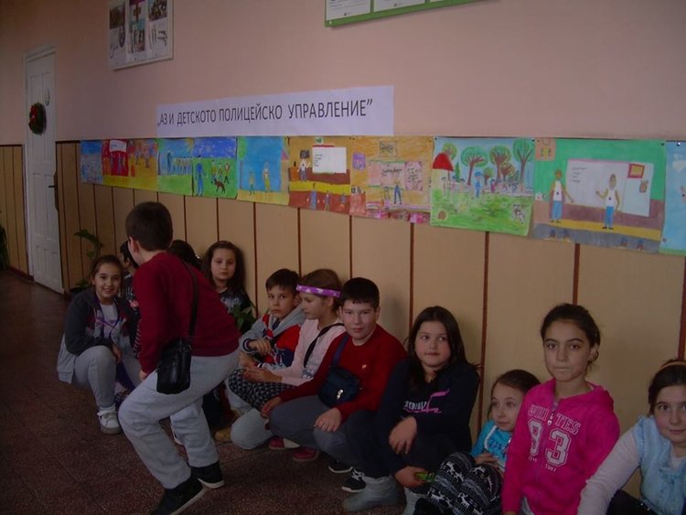 Приключи конкурсът "Аз и Детското полицейско управление" в "Христо Ботев"