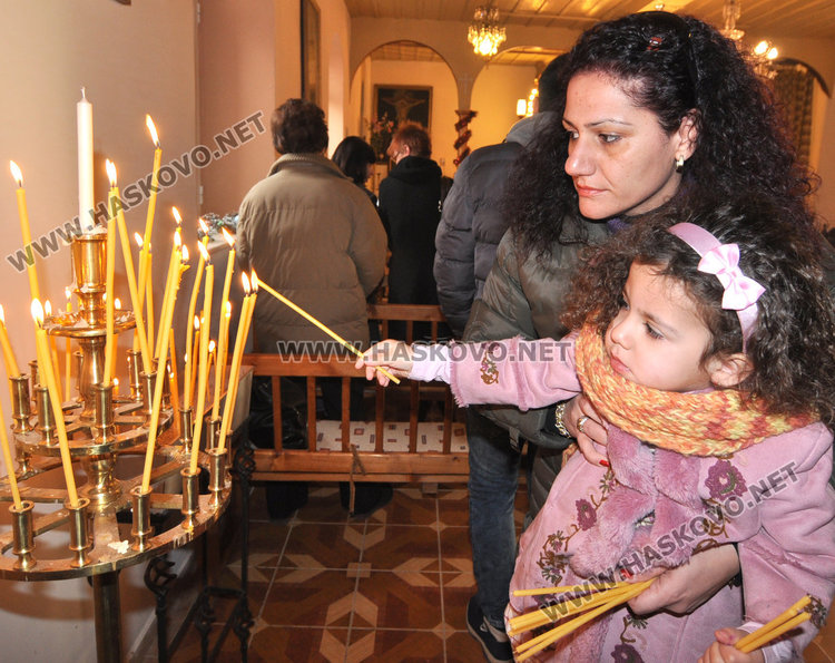 Тържествена литургия за патронния празник на арменската църква в Хасково