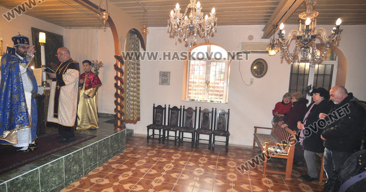 Тържествена литургия за патронния празник на арменската църква в Хасково