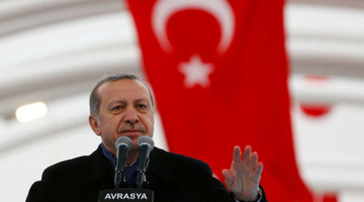 Aрестуваха управителя на кафенето на опозиционния вестник "Джумхуриет" за обида на Ердоган