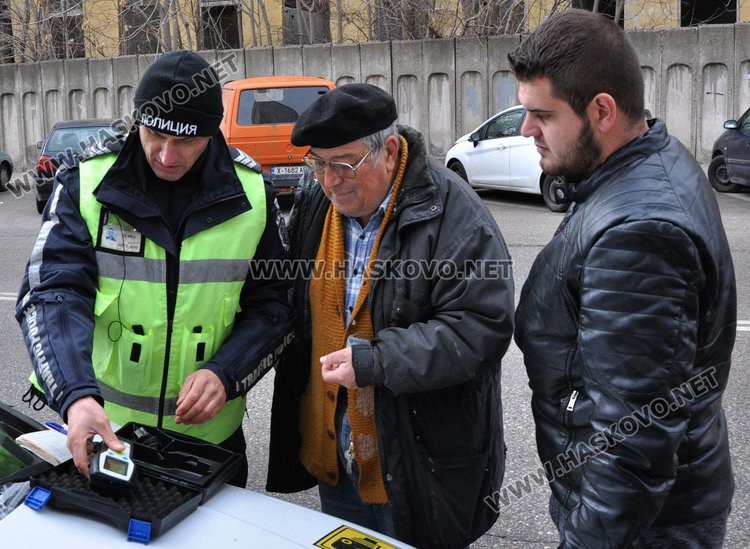 Дядо с опел засече БМВ на „Дунав“ и „Левски“