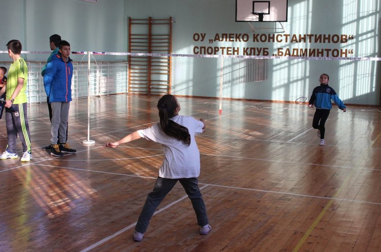 Разнообразна дейност развиват алековци в клубовете по проект "Твоят час"