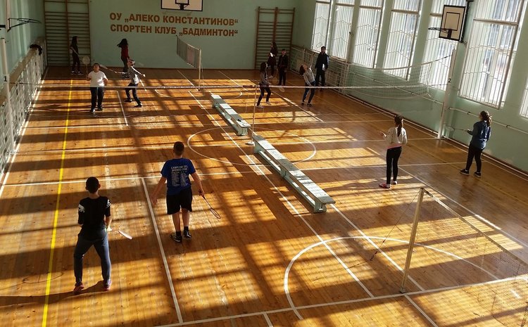 Разнообразна дейност развиват алековци в клубовете по проект "Твоят час"