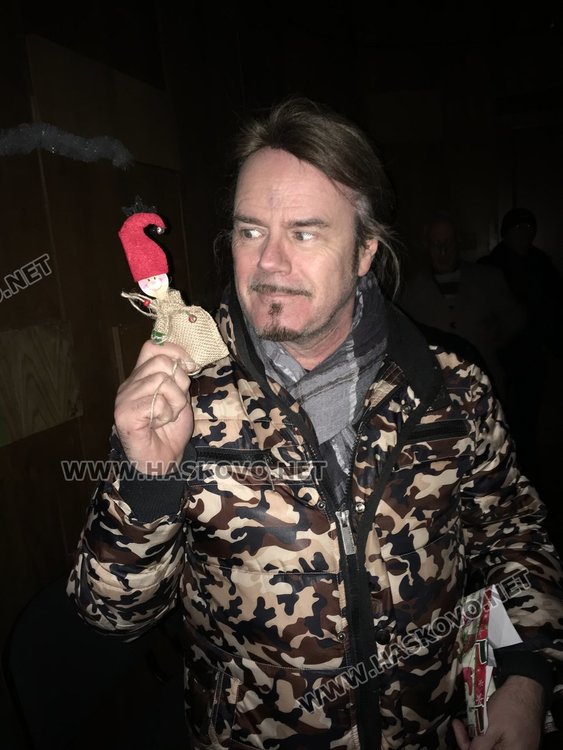 „John Steel” записват  новия си албум с Дуги Уайт