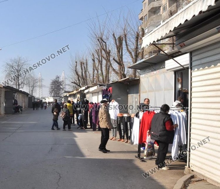 Неделен пазар без промяна на работното време за Нова година