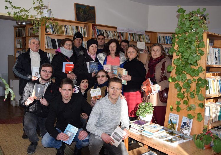 Изселници от Бурса дариха книги на турски език на библиотеката в Млечино