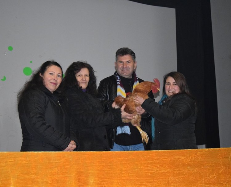 Традиционна Новогодишната томбола разиграха в Млечино