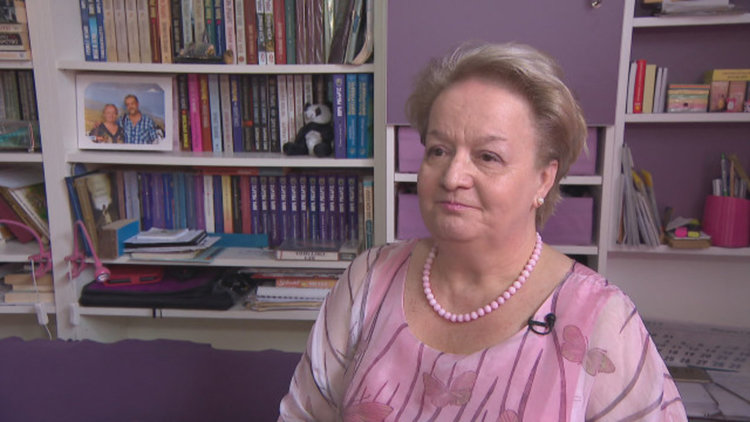 Алена съветва Бойко Борисов да не прави правителство през 2017 г.