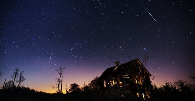 Звездопад и комета (видео)