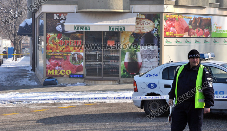 Подозрителен сак пред магазин в Хасково вдигна полицията на крак 