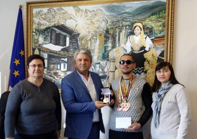 Признанието