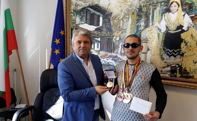 Белев с кмета Бахри Юмер