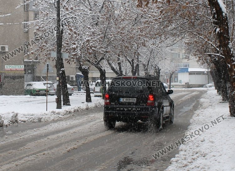 Предупреждават да не се пътува заради очакваното влошаване на времето