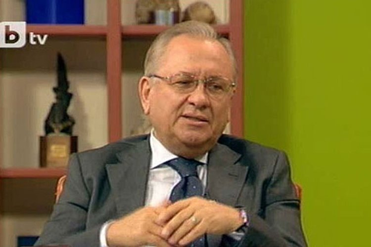 Осман Октай