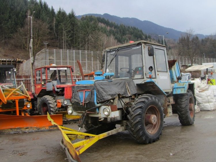"Титан" към смолянчани: Не паркирайте безразборно,така стават тапи и не можем да чистим снега!