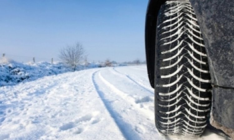 Само с вериги през проходите в Смолянско