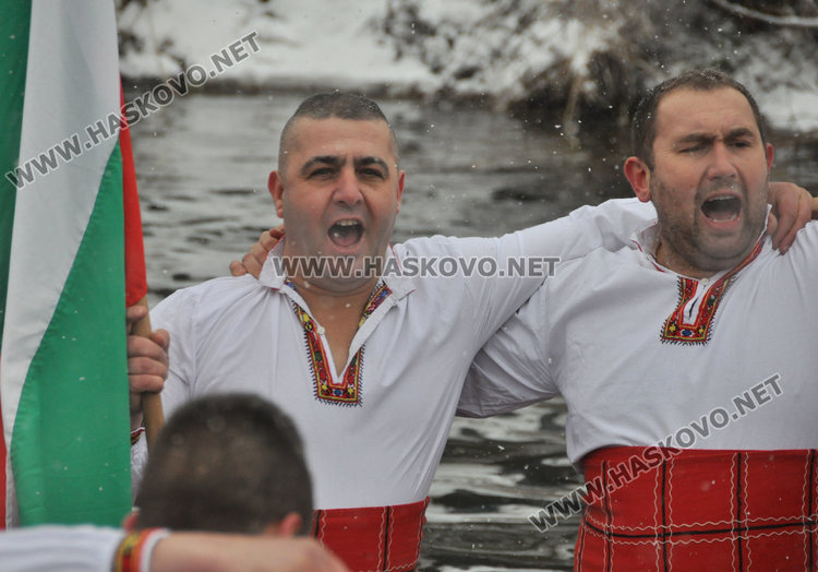 Ученик от ПМГ Хасково спаси кръста от Олу дере край Харманли