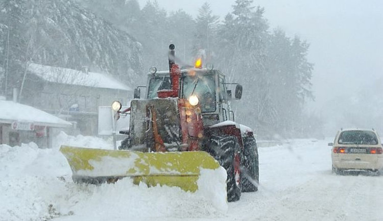 Пътят Ардино – Кърджали проходим, над 20 см сняг на Далджа