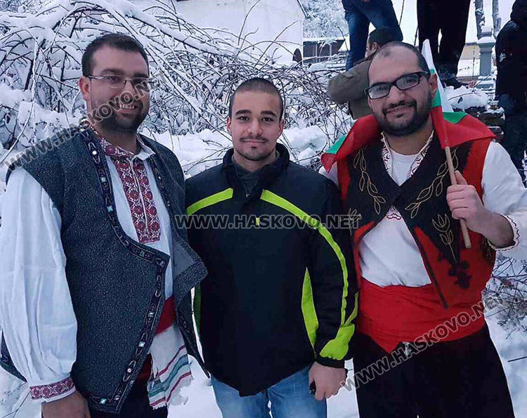 Репортер на eTV и хандбалист на мъжкото хоро в Калофер