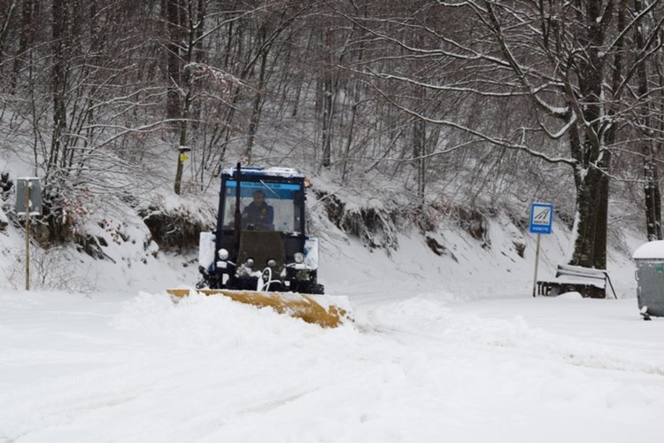 Пътят Ардино – Кърджали проходим, над 20 см сняг на Далджа