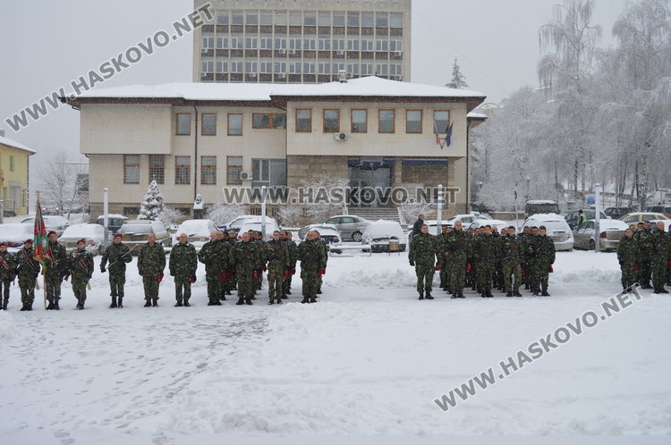 На Богоявление в Смолян: Осветиха бойните знамена на 101 Алпийски батальон, на 21–ви Пехотен средногорски полк и на Трети охранителен взвод, участвал в мисия в Афганистан
